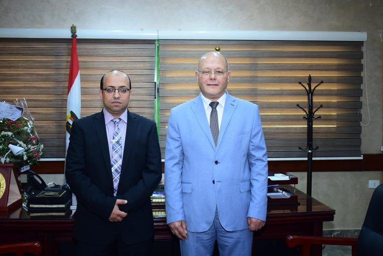 رئيس جامعة سوهاج يبحث أوجه التعاون المشترك مع رئيس جهاز مدينه سوهاج الجديدة