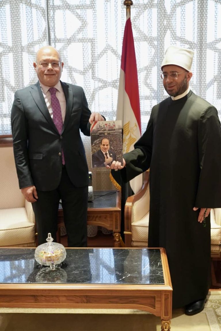 النعماني في ضيافة وزير الأوقاف لتهنئته بتوليه منصبه الجديد والأزهري يعد بزيارة قريبة لجامعة سوهاج