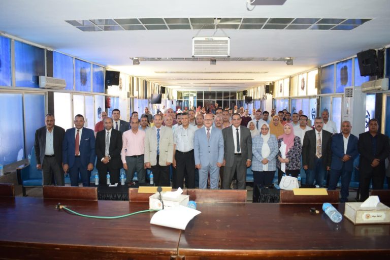 جامعة سوهاج تنظم ورشة عمل للتعريف بالمشروعات التنافسية المقدمة من وحدة مشروعات تطوير التعليم العالي